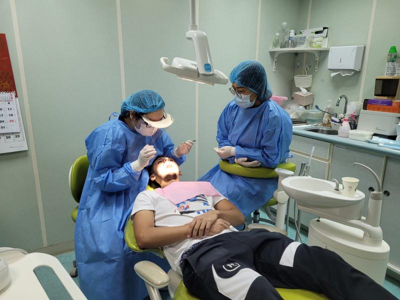 賽馬會流動牙科服務計劃 - 愛牙潔齒在社區（東涌）